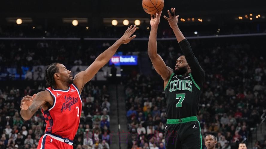 布朗50分怀特29分,凯尔特人146-115击败快船 布朗50分怀特29分,凯尔特人146-115击败快船